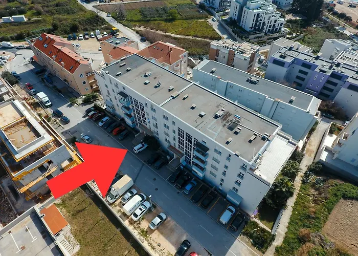 Apartment Comfy & Urban On Znjan Near Split