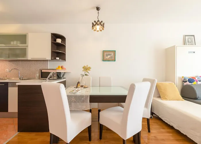 Appartement Comfy & Urban On Znjan Near Split