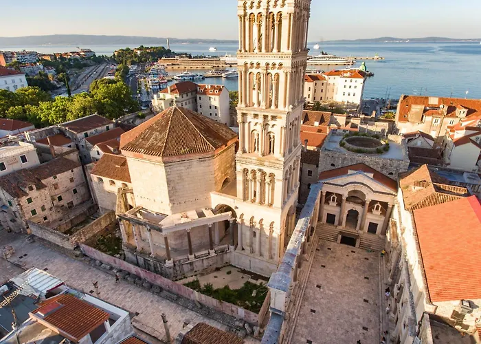 Apartamento Comfy & Urban On Znjan Near