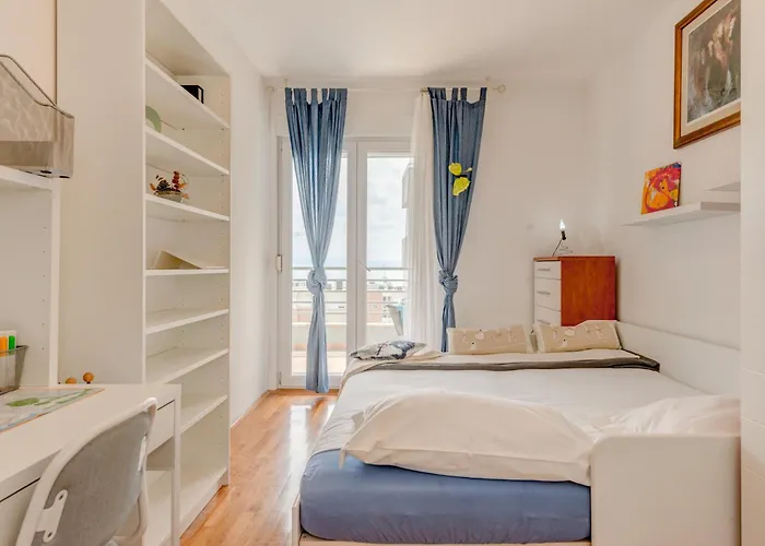 Comfy & Urban On Znjan Near