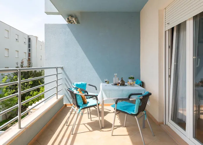 Apartamento Comfy & Urban On Znjan Near *